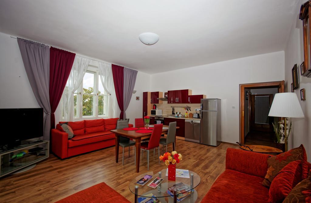 Spacious Prague View Apartment Extérieur photo